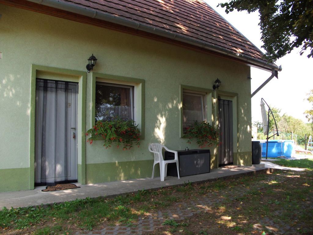 Ferienhaus Hartmann Heviz Exterior foto
